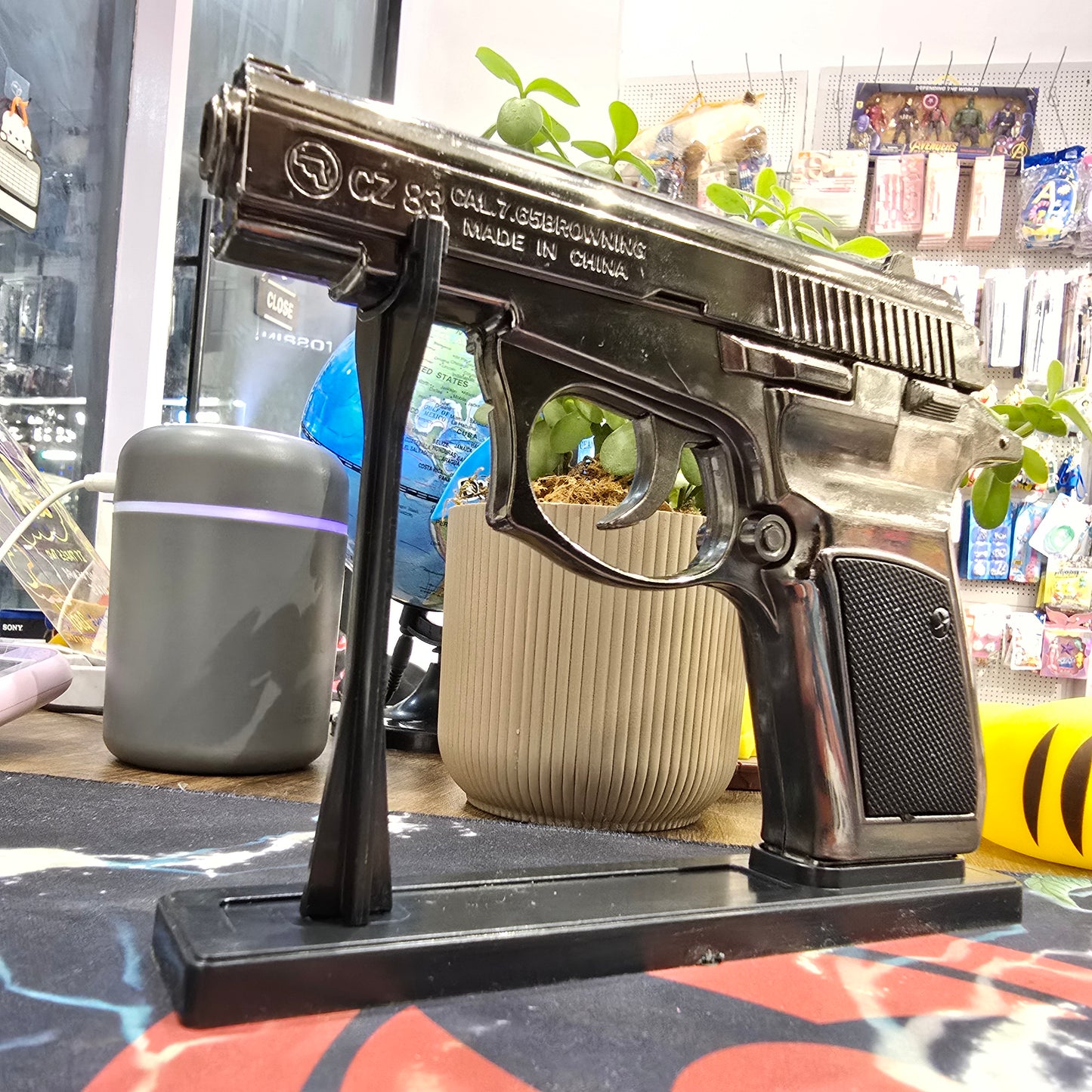 Metal U.S. 12Mm Gun Shape Gas Lighter For Outgoing Mouser Gun Style Lighter (With Stand)