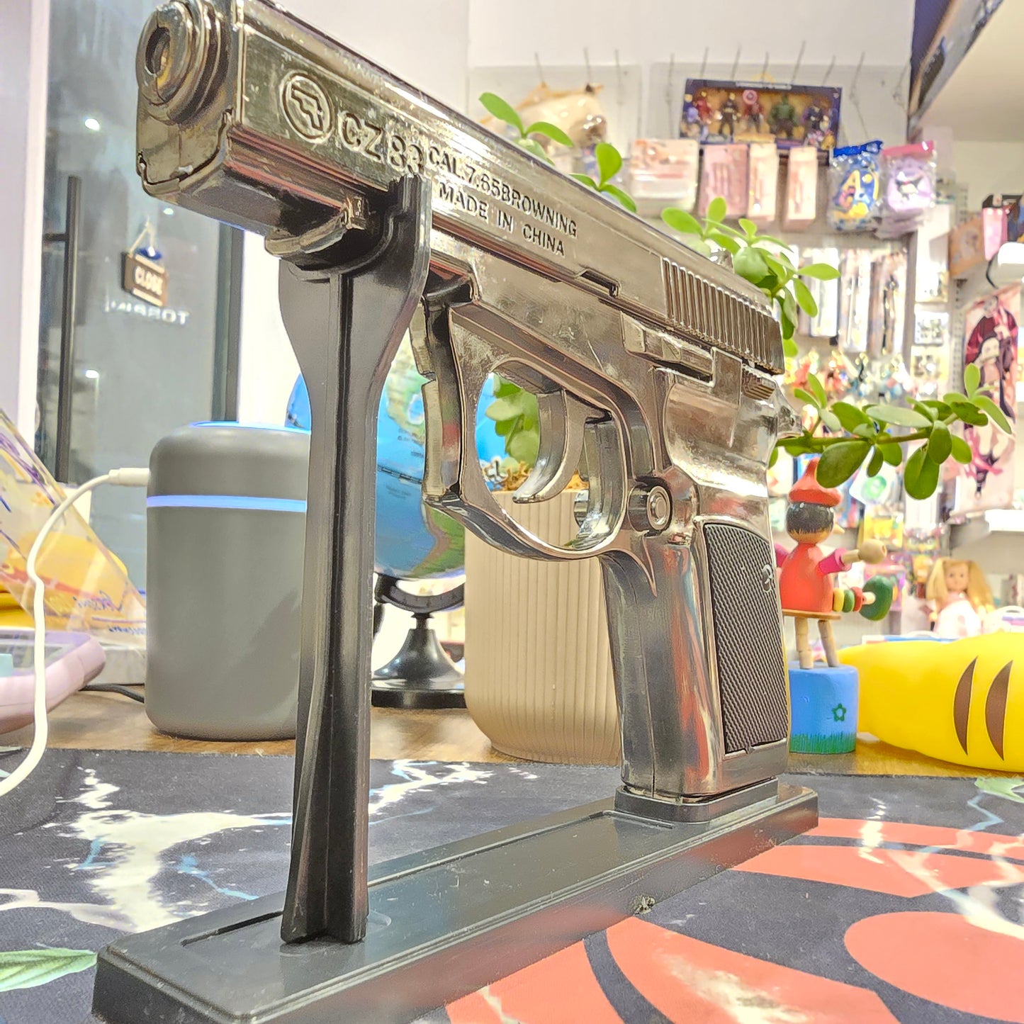 Metal U.S. 12Mm Gun Shape Gas Lighter For Outgoing Mouser Gun Style Lighter (With Stand)