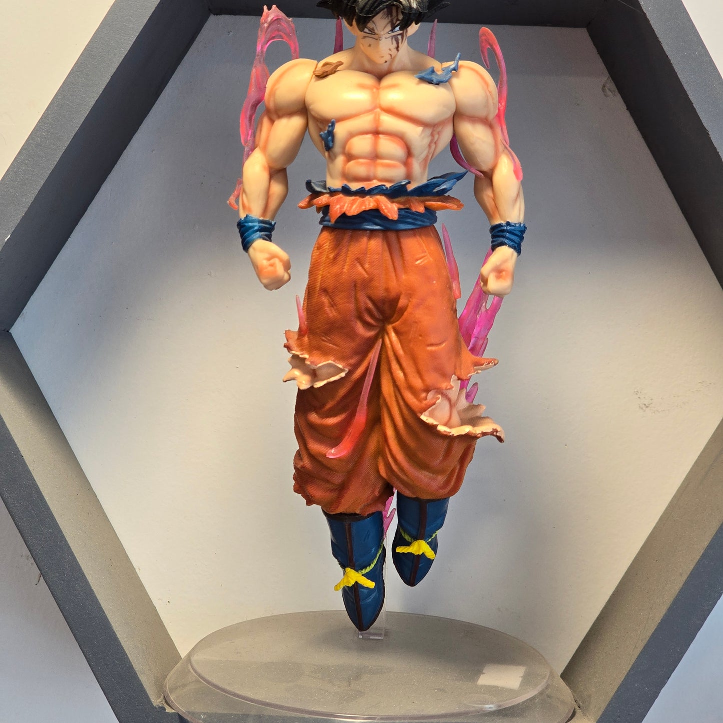 Bandai Spirits S.H. Figuarts Super Saiyan God Goku Dragon Ball Super Broly Action Figure