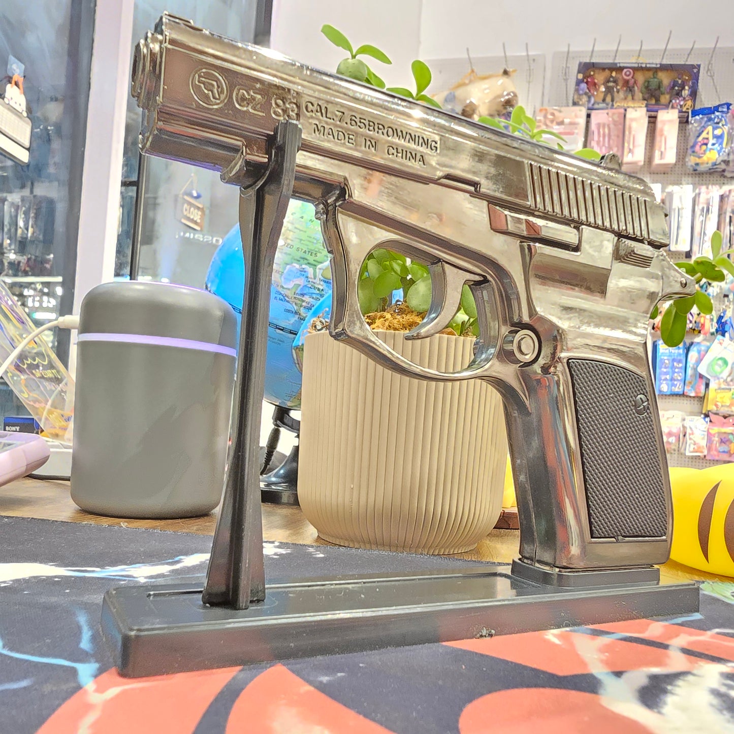 Metal U.S. 12Mm Gun Shape Gas Lighter For Outgoing Mouser Gun Style Lighter (With Stand)